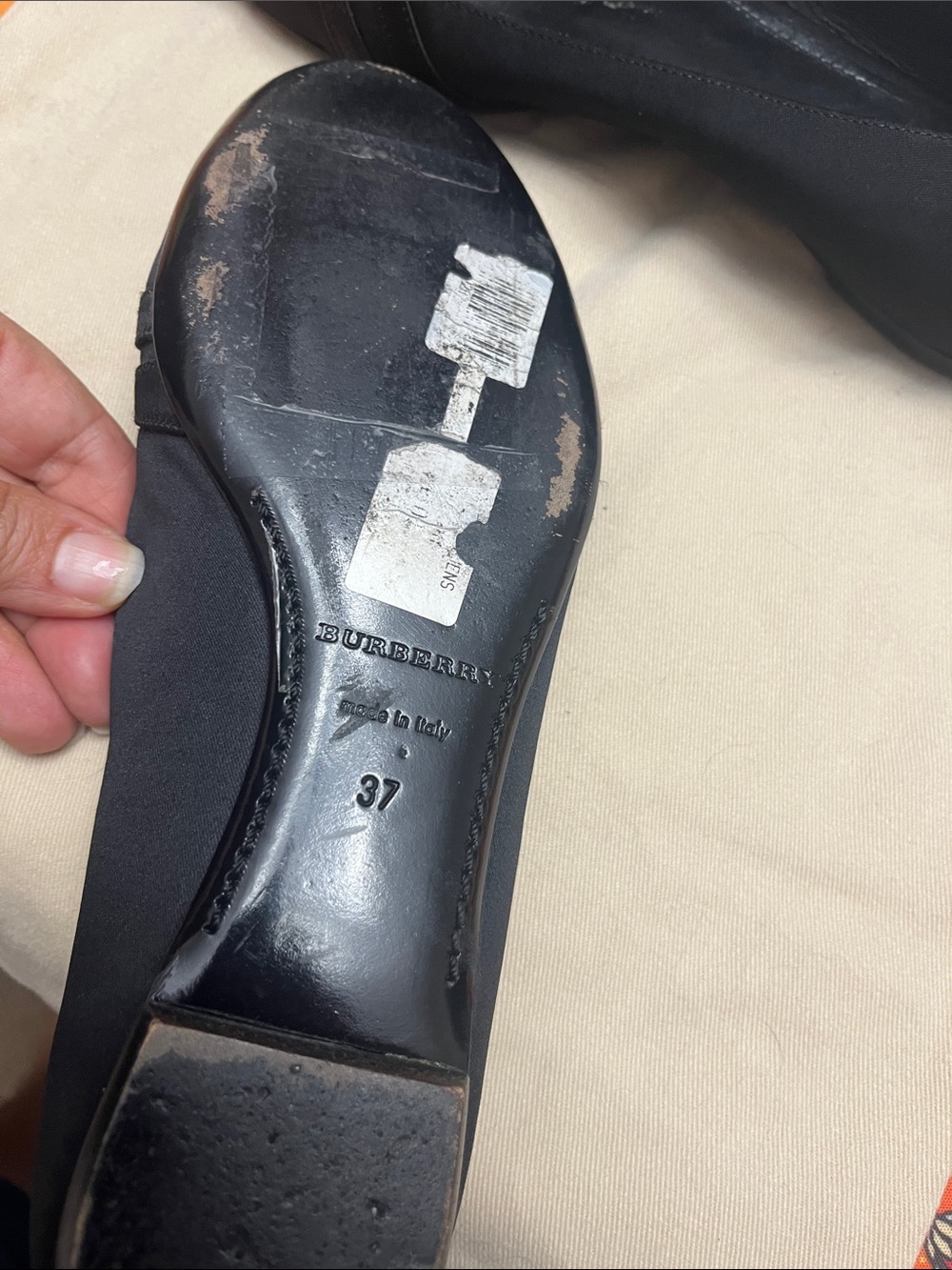 Burberry Black Satin Ballet Flats with Cross-Strap size 37 (US 7) - Picture 6 of 9
